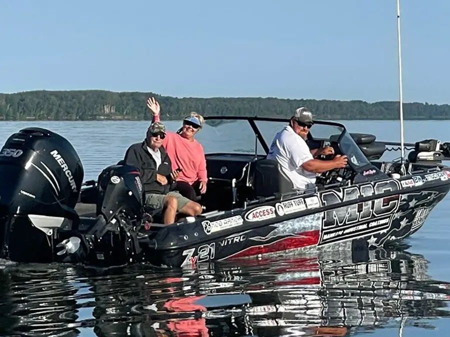 Scott Zupfer’s real guide boat for northern Minnesota fishing trips
